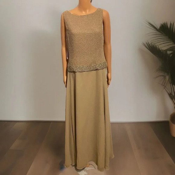 J Kara Women Size 10 Maxi Dress Sequins Embroidery Formal Evening Wedding Party - Picture 1 of 11